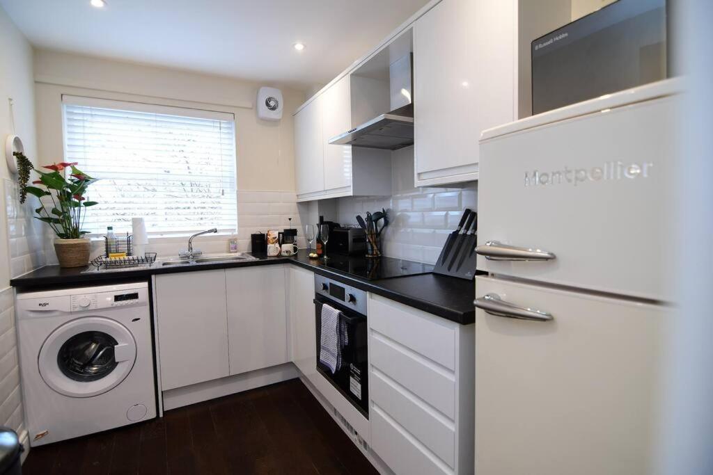 Loveyork Priory Apartment - Central With Parking Екстер'єр фото