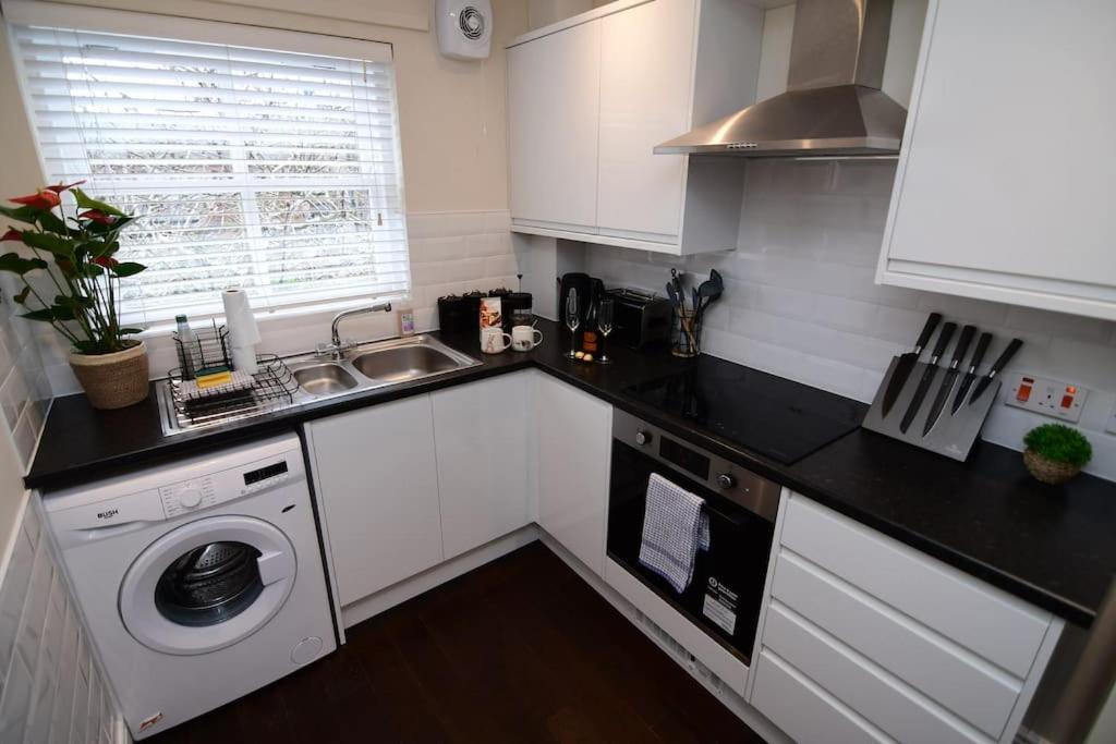 Loveyork Priory Apartment - Central With Parking Екстер'єр фото
